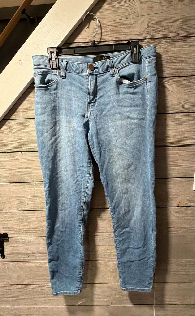 1822 Denim Skinny Jeans Size 12 Light Wash Stretch